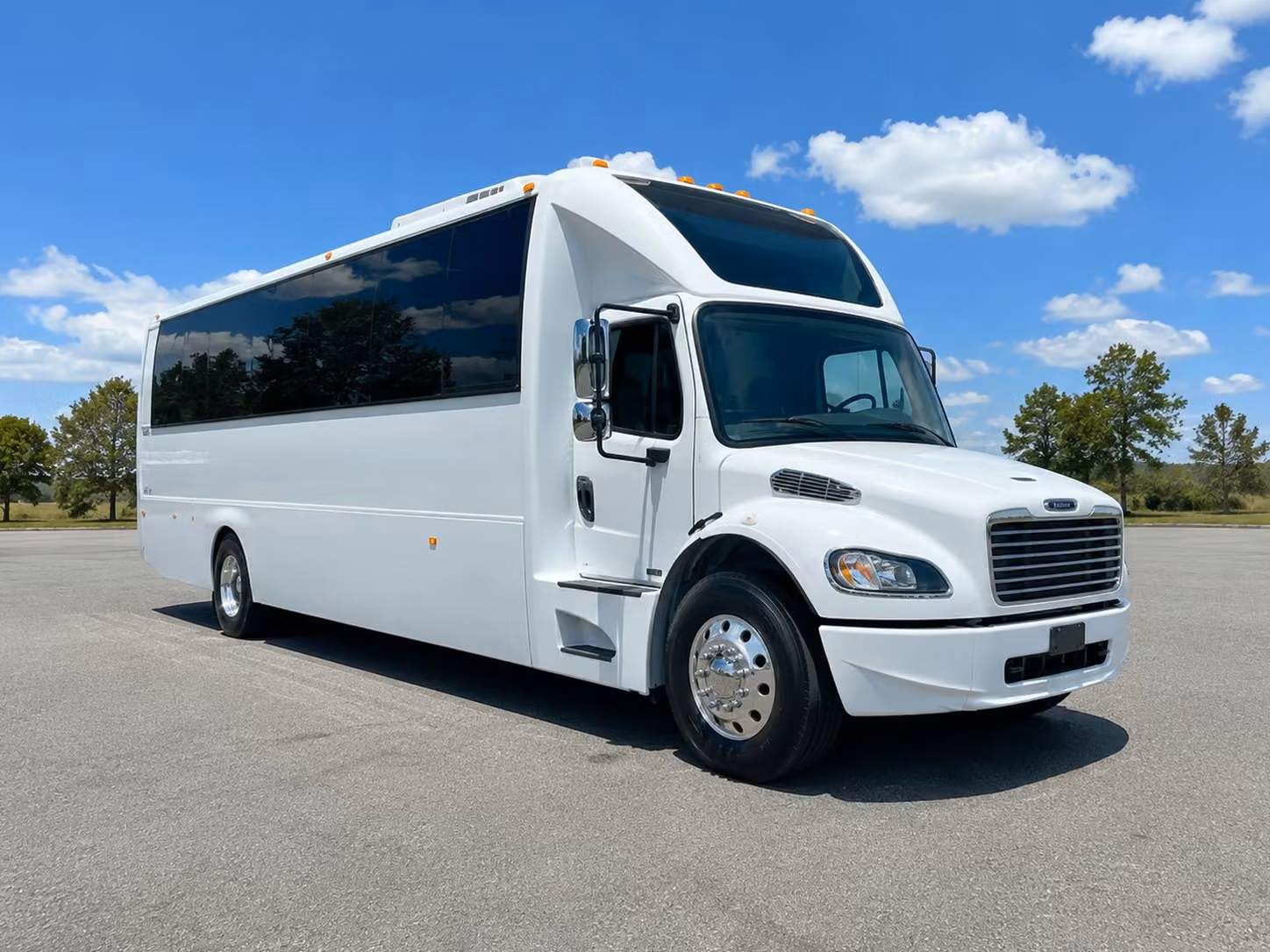 a santa monica party bus makes crypto com arena nights unforgettable
