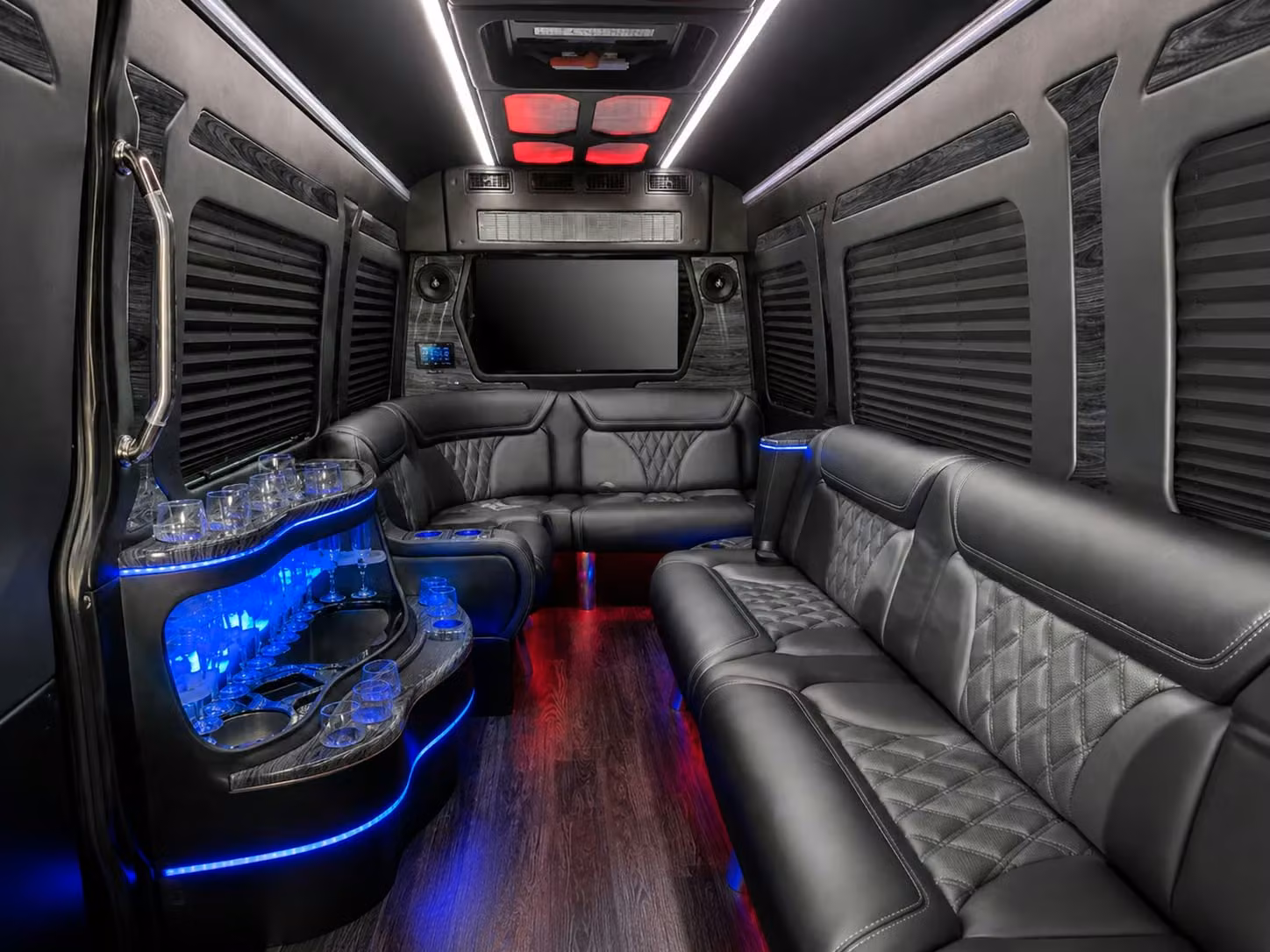 let charterbussantamonica com handle long distance transportation for santa monica school and sports groups